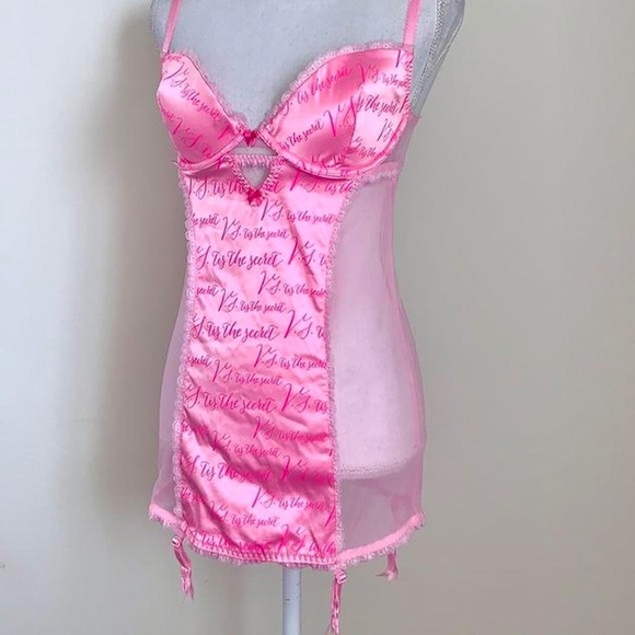 Victoria’s Secret Tis the Secret Christmas Garter Slip - Picture 4 of 4